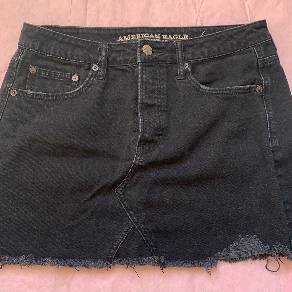 American Eagle Black 5 Button Mini Skirt size 8